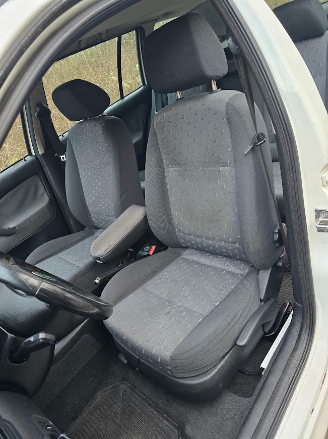 OCTAVIA 1,9TDI, 66KW, JEDE SUPER, VÝHŘEV SEDADEL - 12