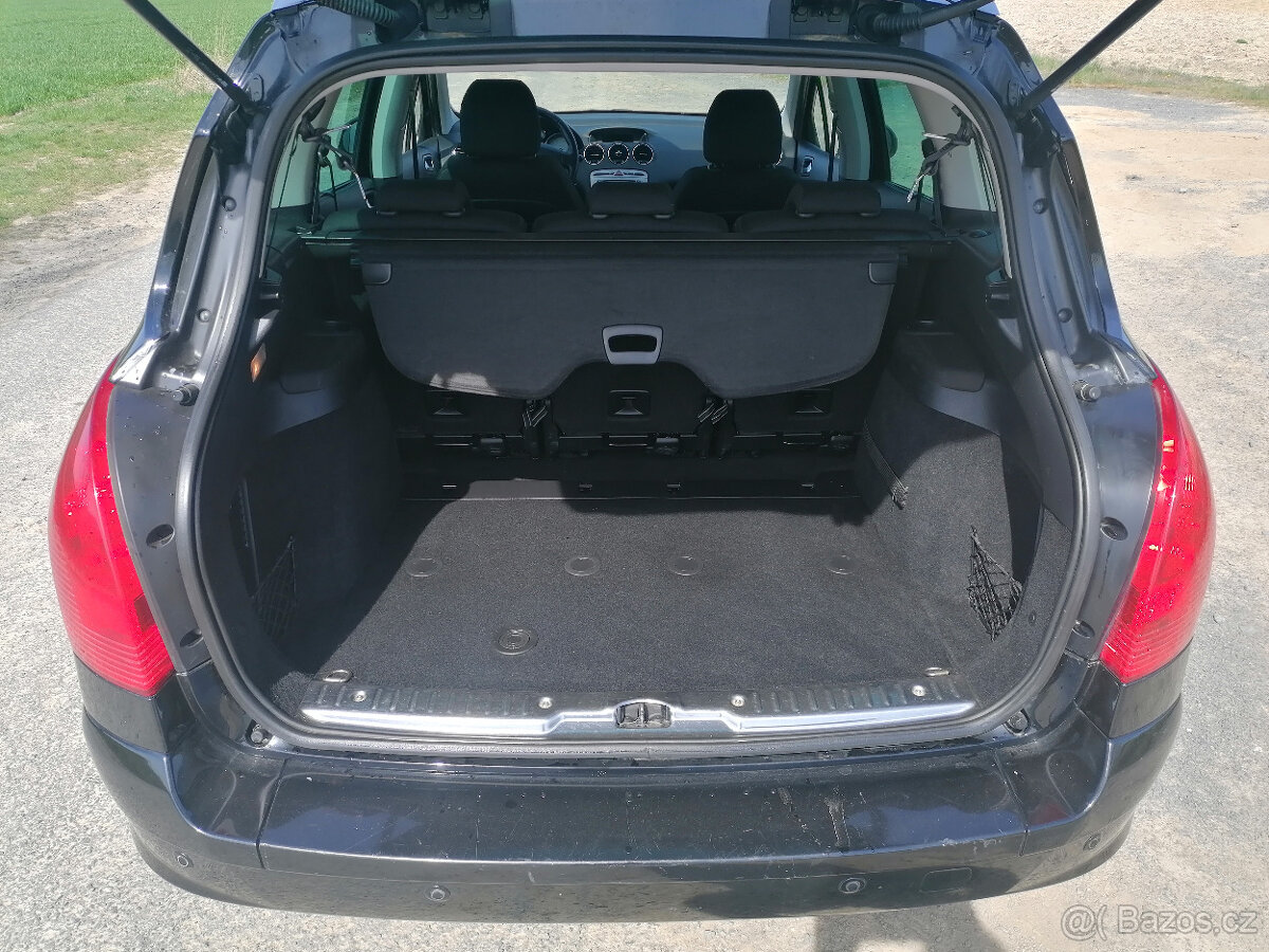 Peugeot 308 SW 1,6 HDi panorama - 12