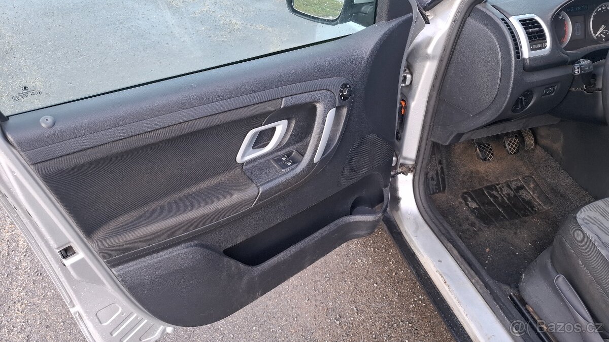 Škoda Fabia 1,4 td - 12