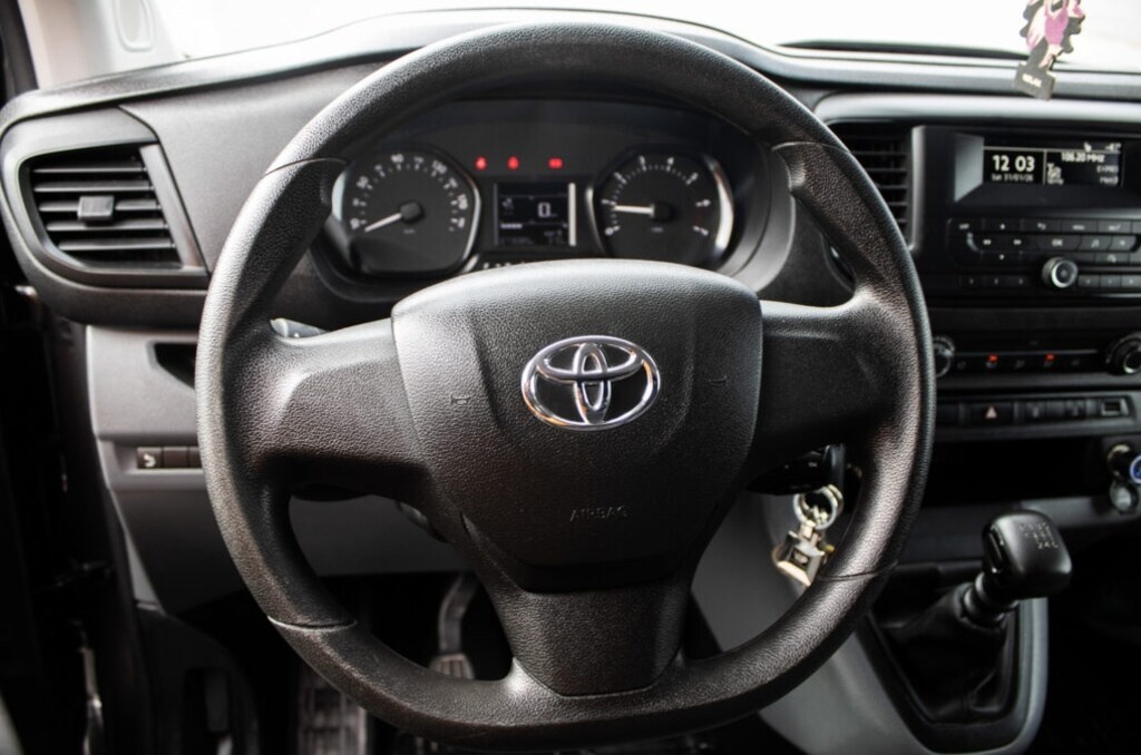 Toyota Proace 110kW (2019) - 12