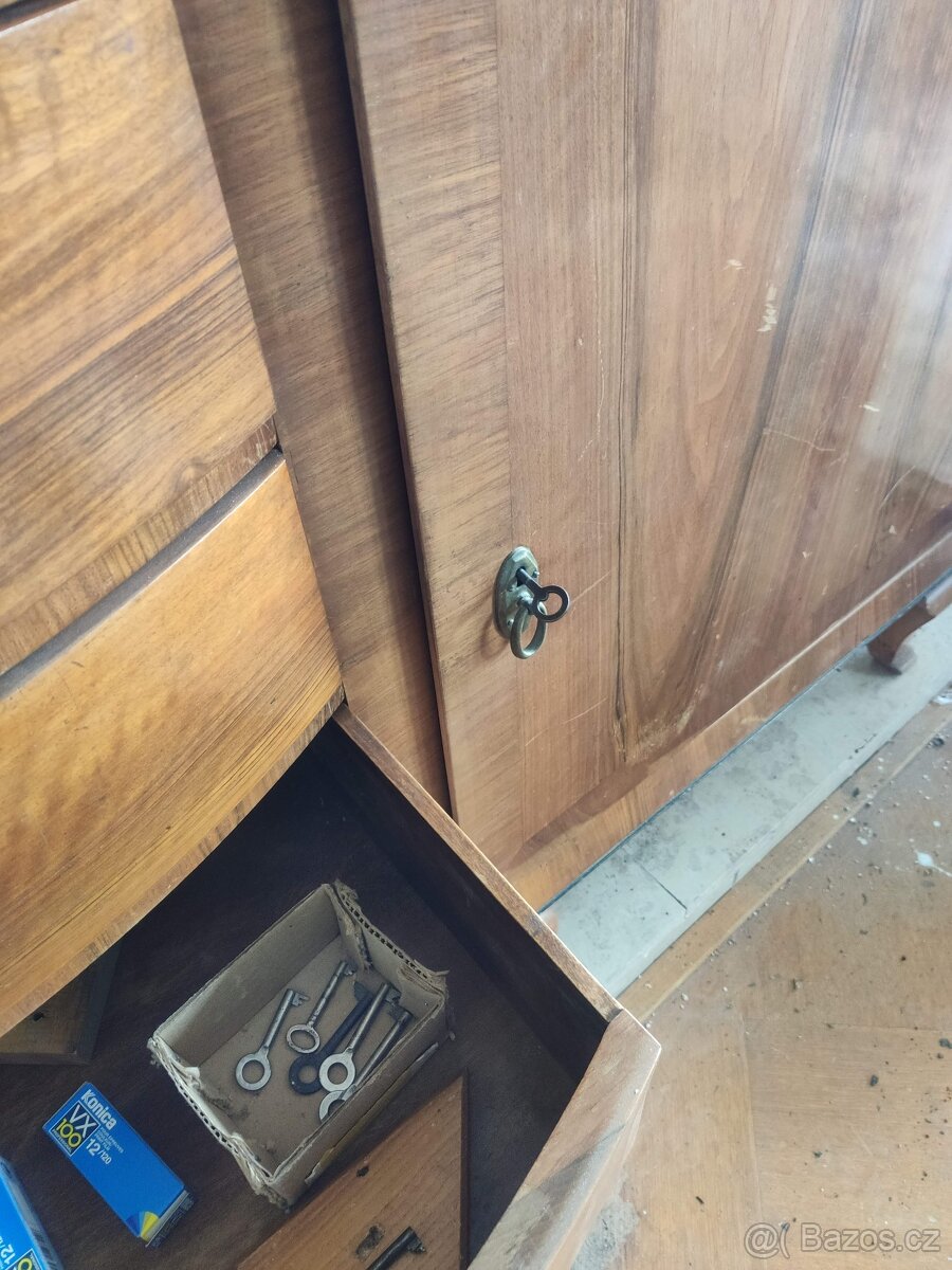 Jídelna, nábytek - 12