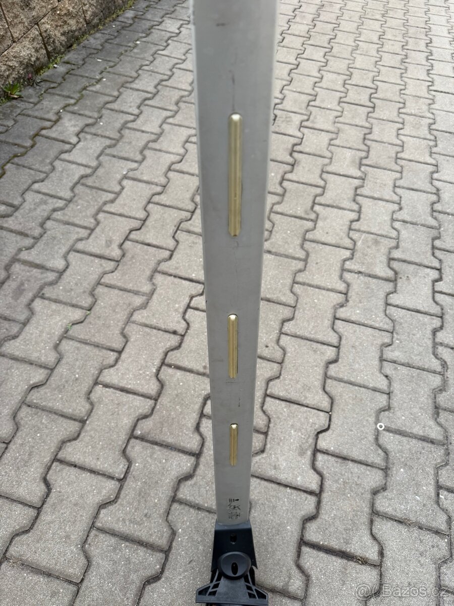 Střešní nosiče Audi A8 a S8 2006-2012 - 12