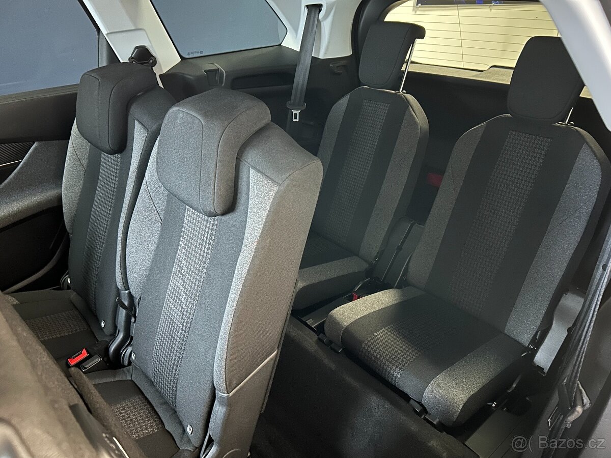 Peugeot 5008 ACTIVE 1.5 BlueHDi 130 S&S MAN6 7 míst - 12