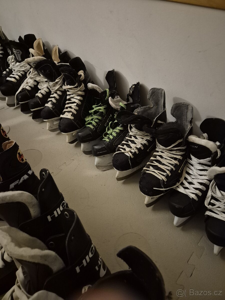 Hokejove brusle - 12