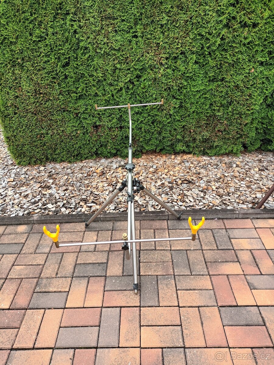 Stojan na pruty - 12