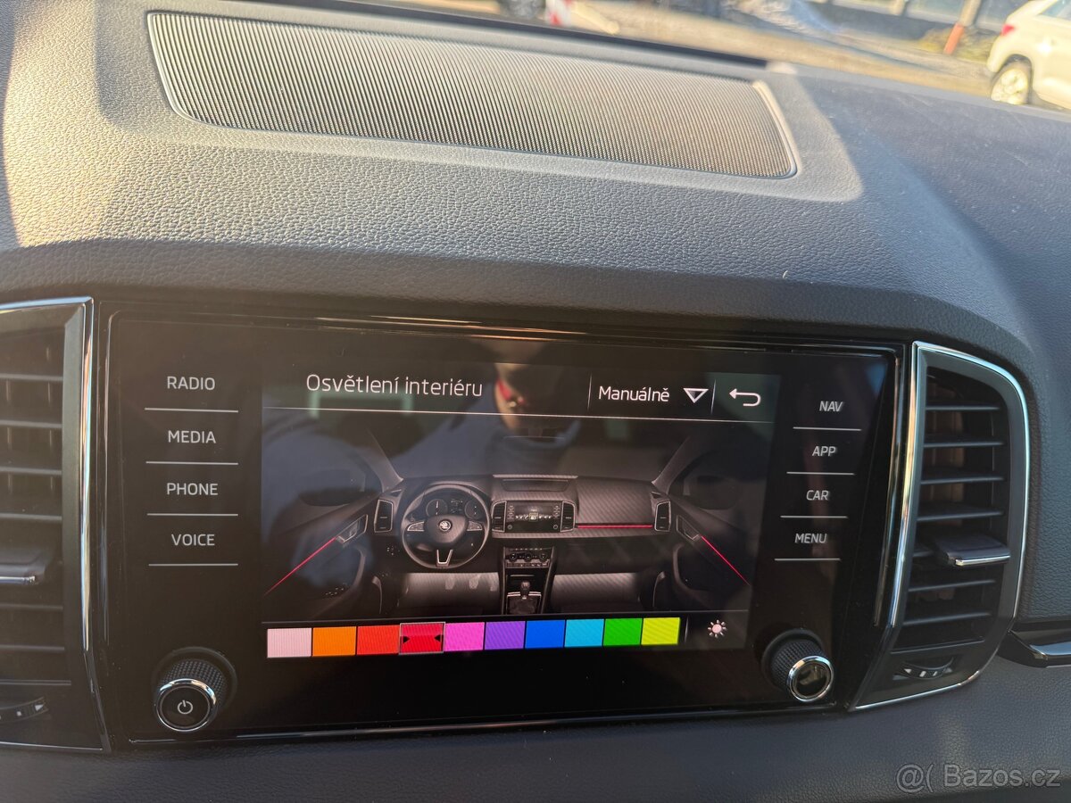 Škoda Karoq Sportline 2020 1.5 TSI 110kw DSG Tažné Panorama - 12