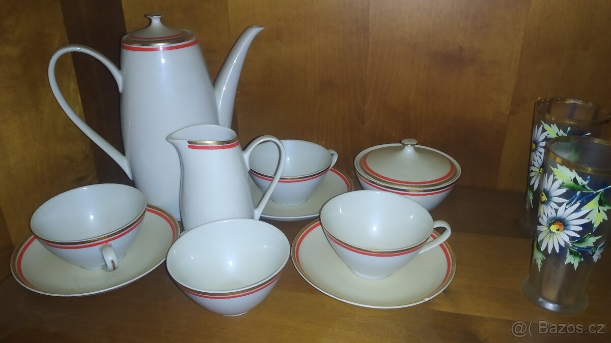 Sklo a porcelán - 12