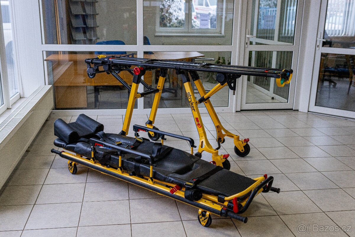 Transportní nosítka Stryker - 12