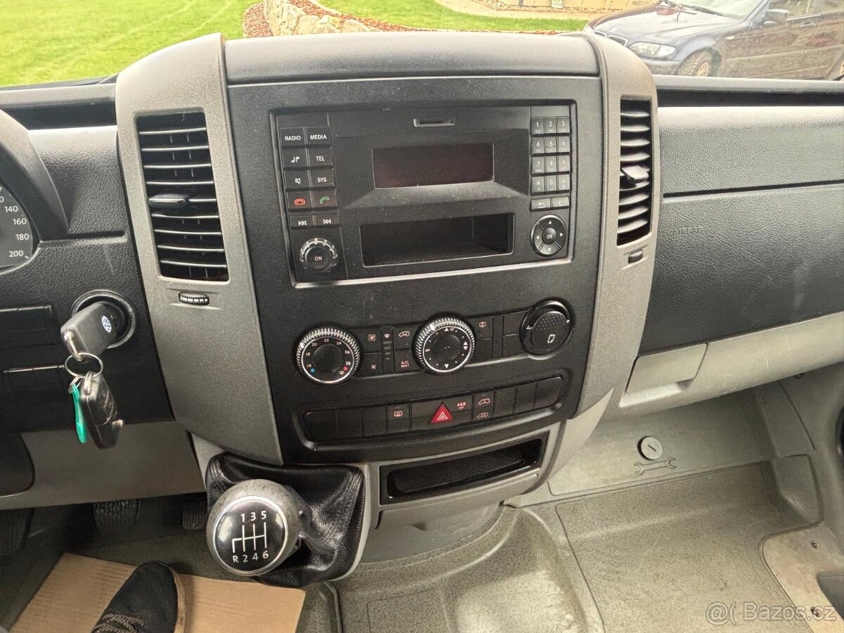 Volkswagen Crafter 2.0TDi, 100kW, ihned k dispozici - 12