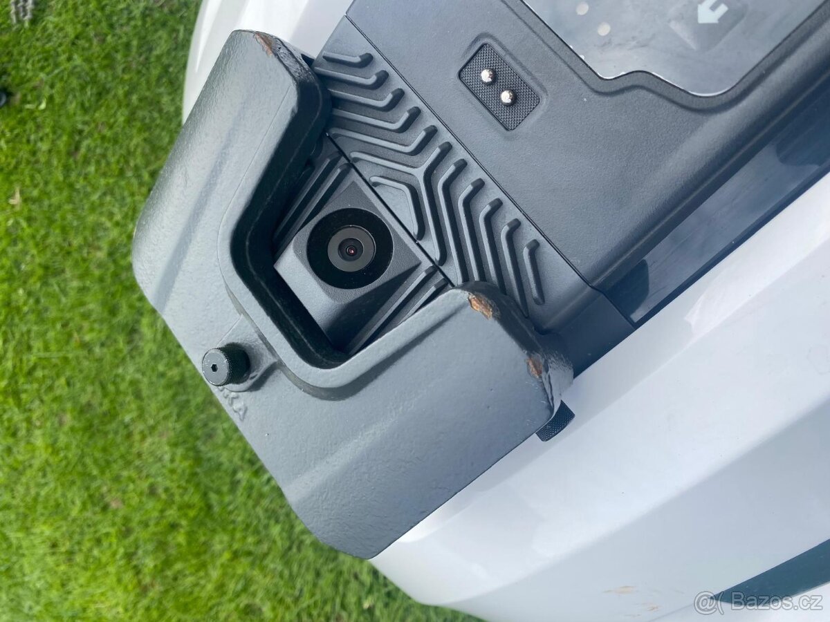 YUKA 2000 s košem (Robotická sekačka s GPS) - 12