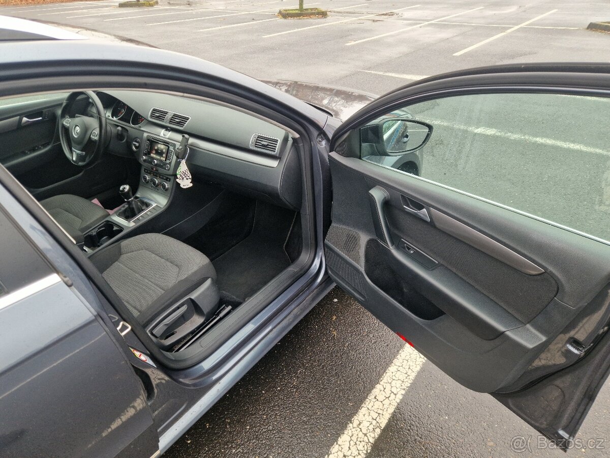 VW Passat B7 Variant 2.0 TDi 103kW - 12
