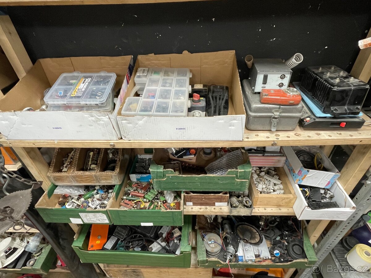 Garážový výprodej - 12