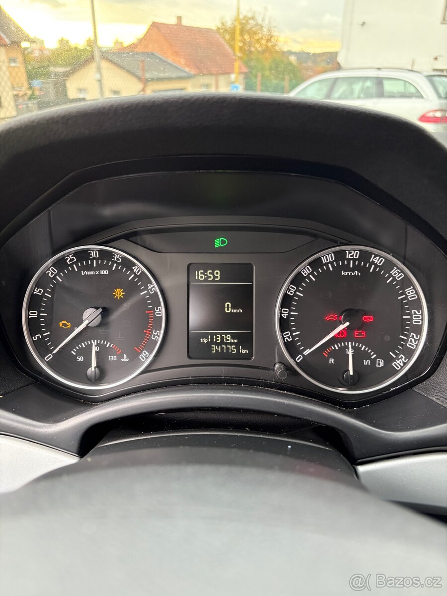 Škoda octavia 2fl 1.6 tdi - 12