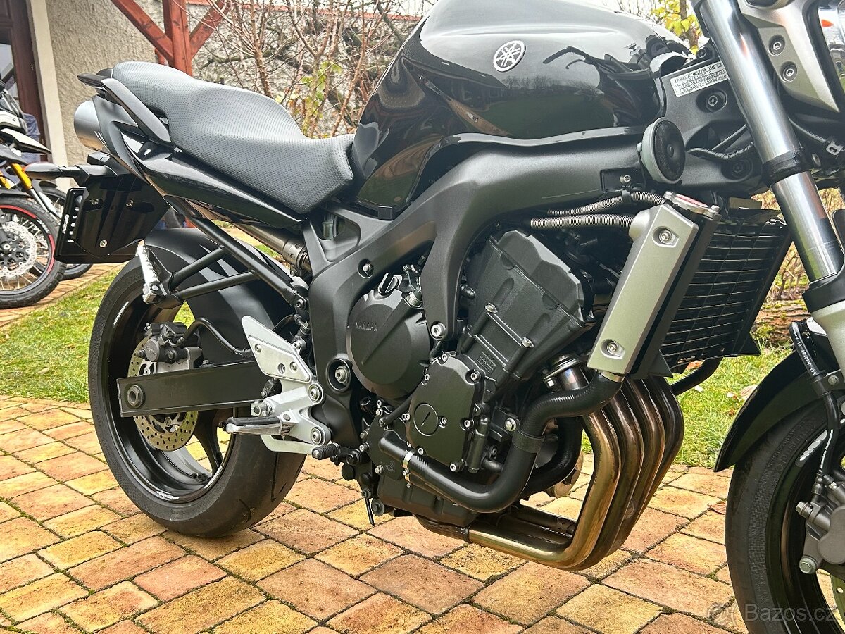 Yamaha FZ6N - 12
