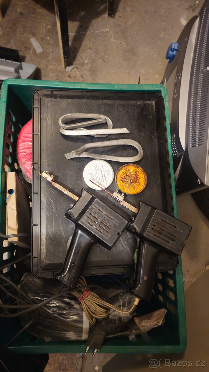 Velký mix nářadí - 12