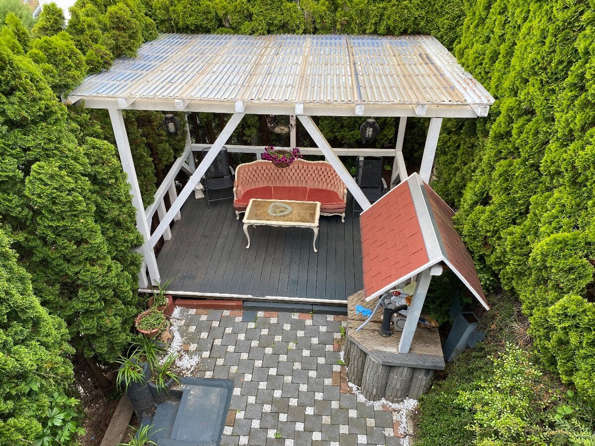 PRODÁM NEBO PRONAJMU DÚM V REGENU-SRN-3 BYTY - 12