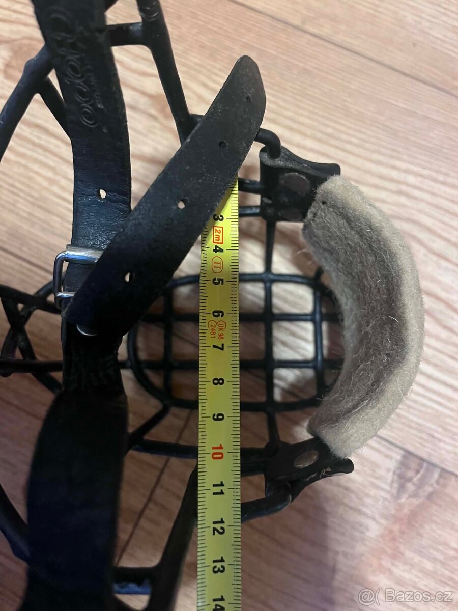 Věci na psa +- 30 kg - 12