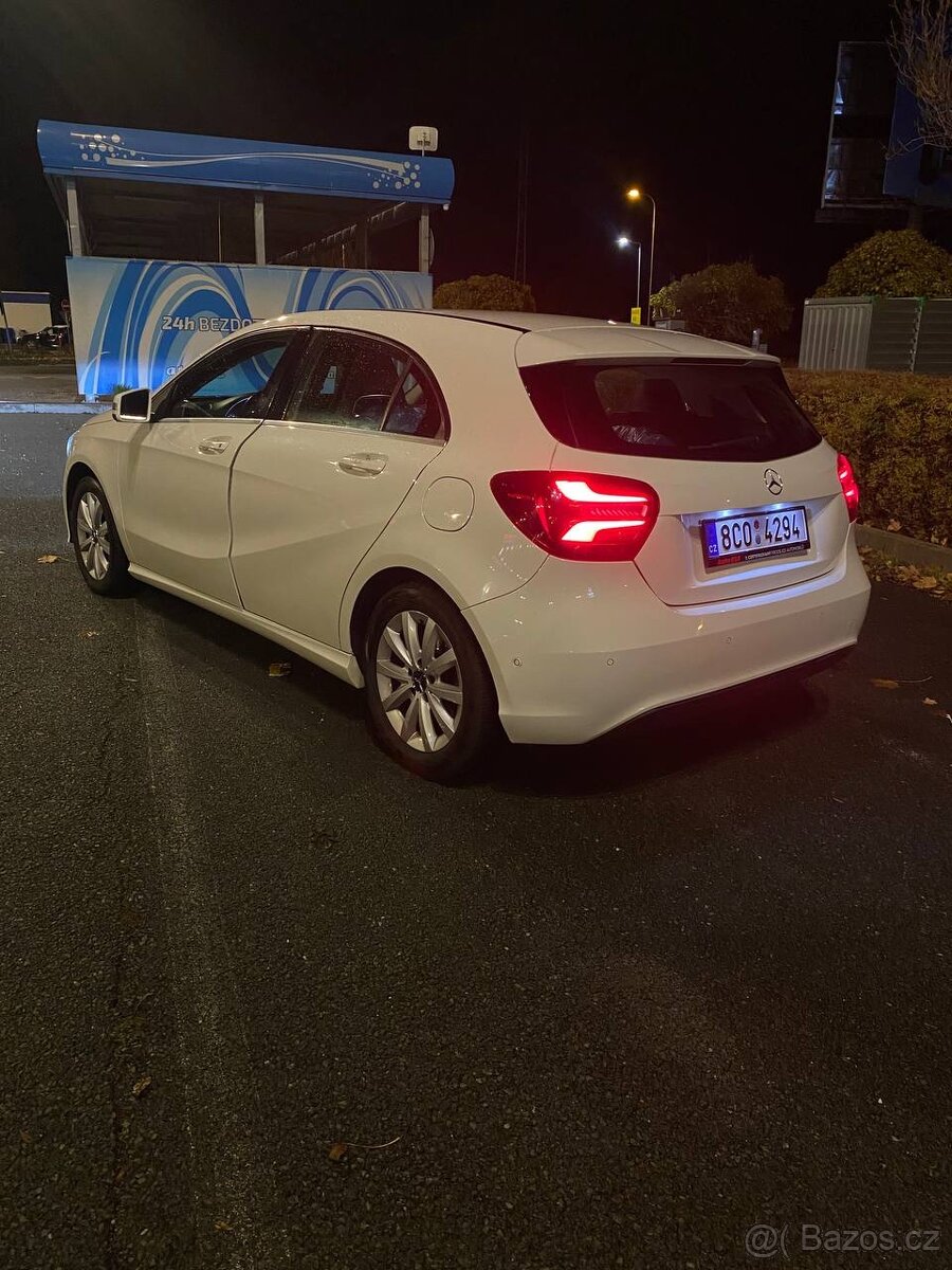 Mercedes-Benz A180 Automat - 12