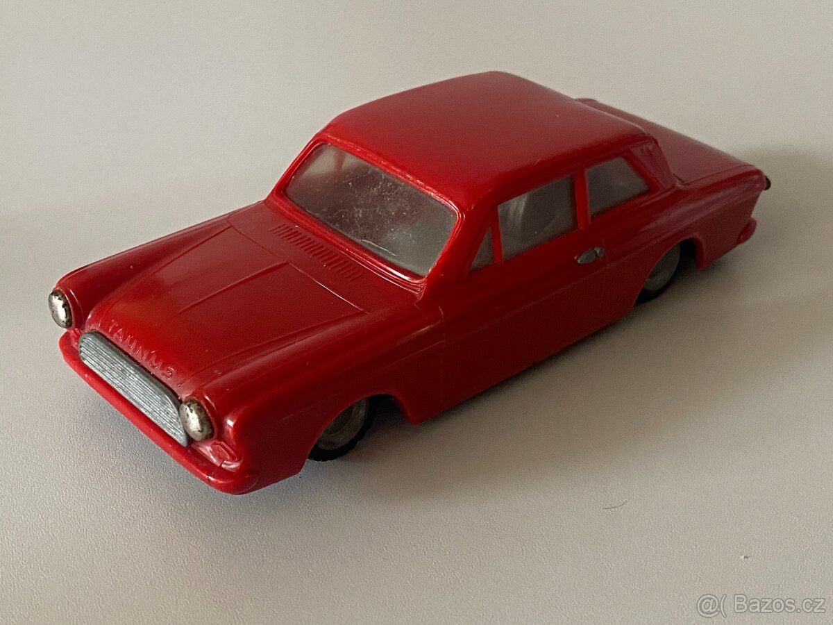 hračky staré hračky auto autíčko retro hračka na setrvačník - 12