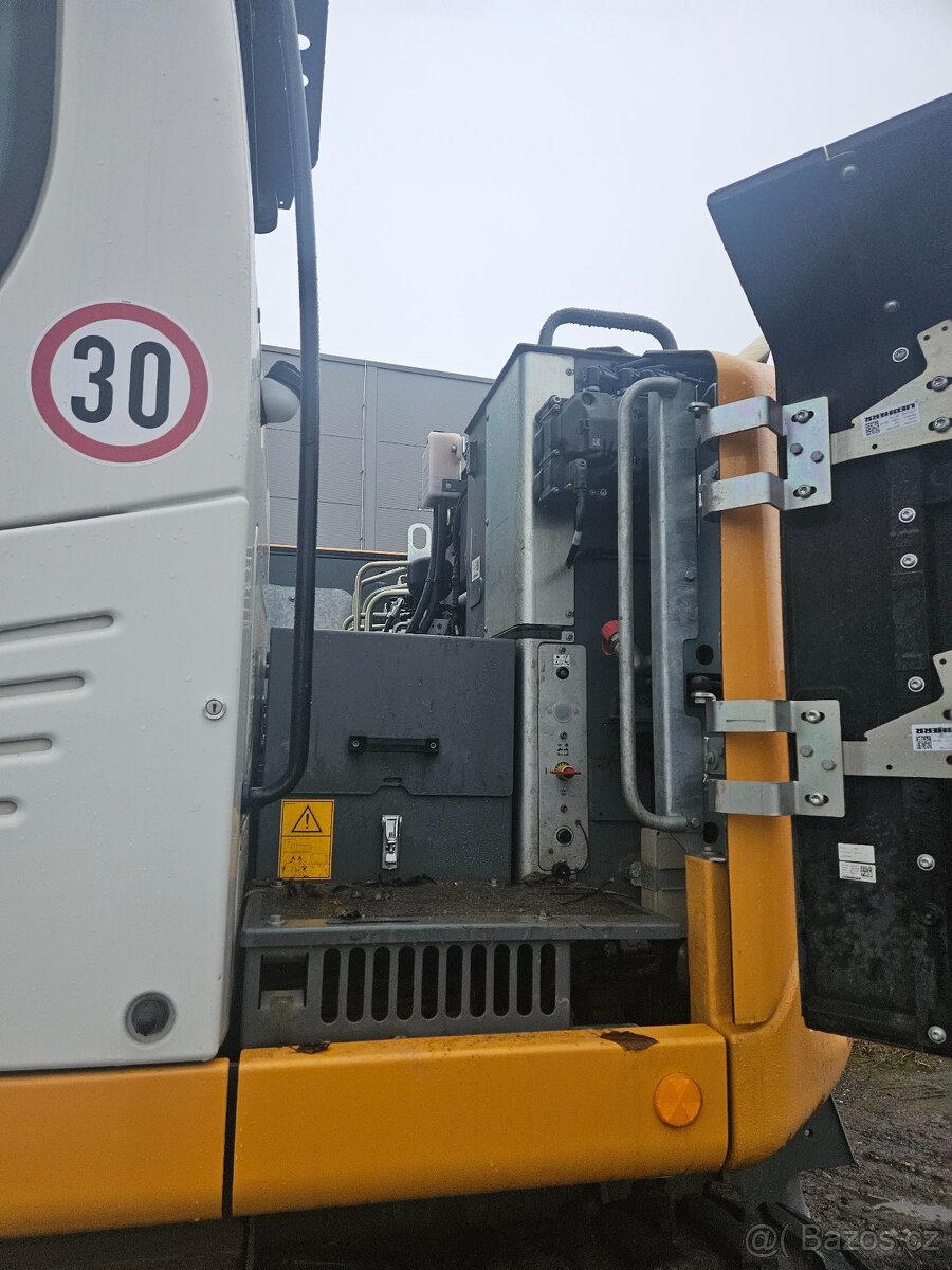 Liebherr A 912 Compact Litronic - 12