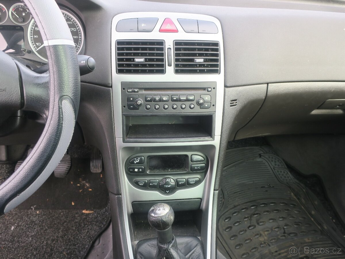 Peugeot 307 2.0 i 16V 100 kW - 12