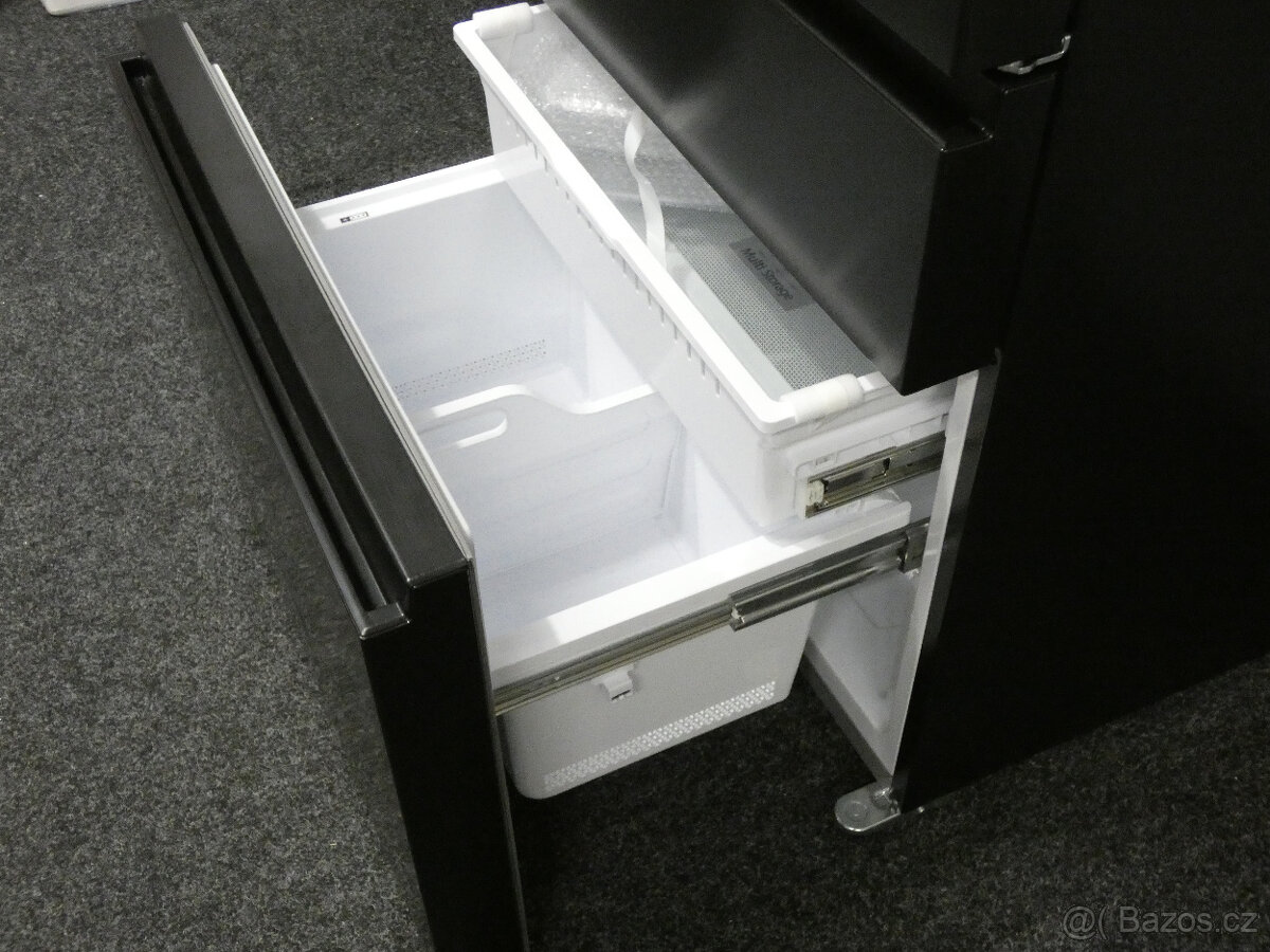 Chladnička Hisense RF540N4SBF2 - se zárukou - 12