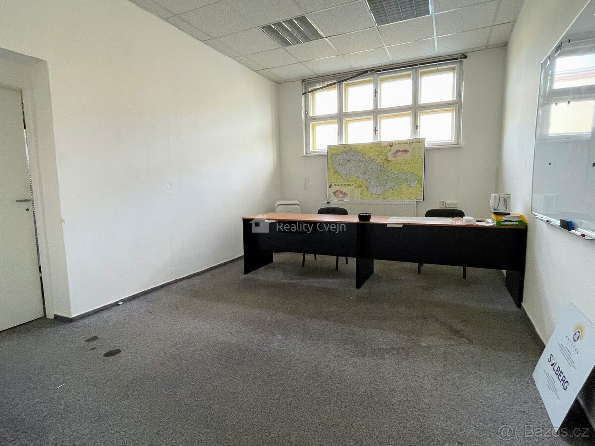 Průmyslový areál - výrobní, skladovací a kancelářské prostor - 12