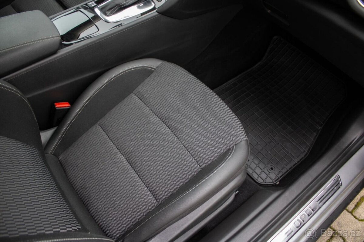 Opel Insignia 1.5 Turbo benzín automat - 12