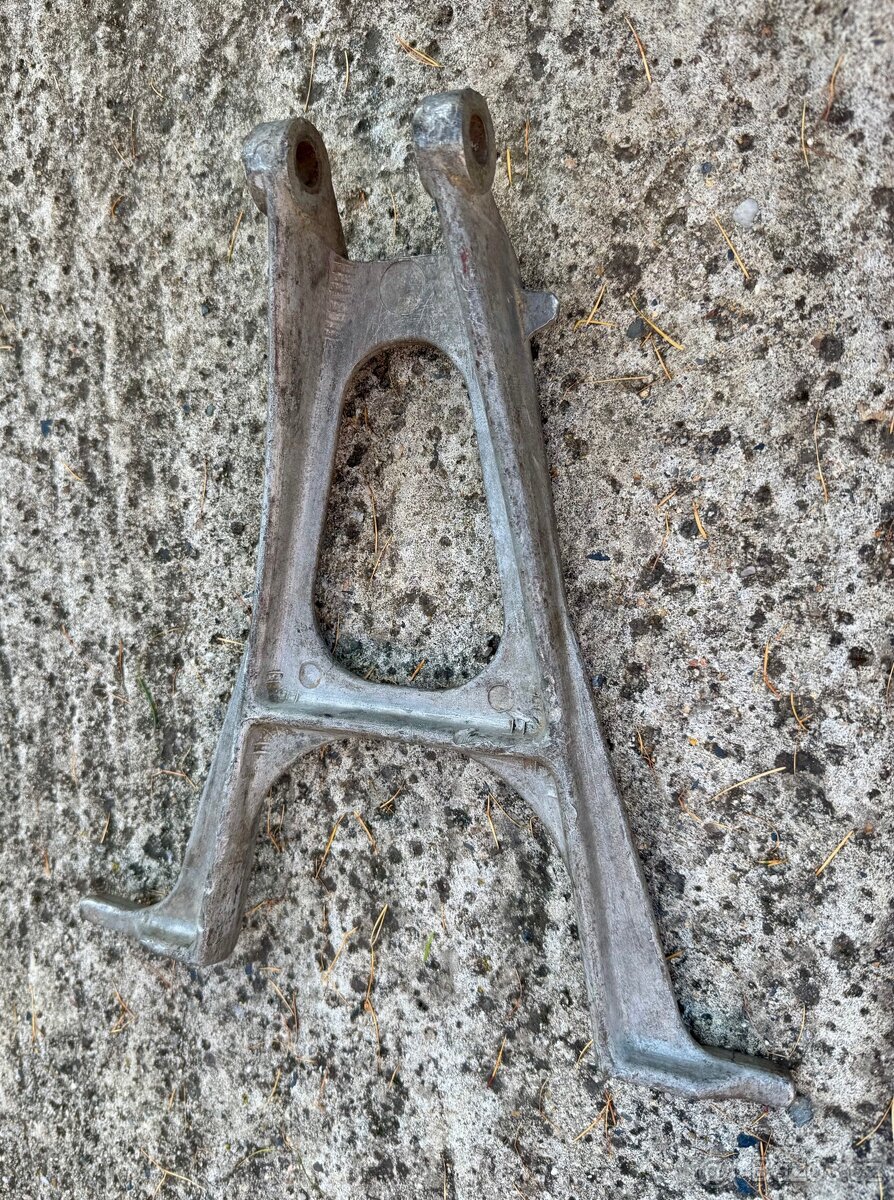 Jawa 250 350 sport, calif, ČZ - stojany 19 kola - 12