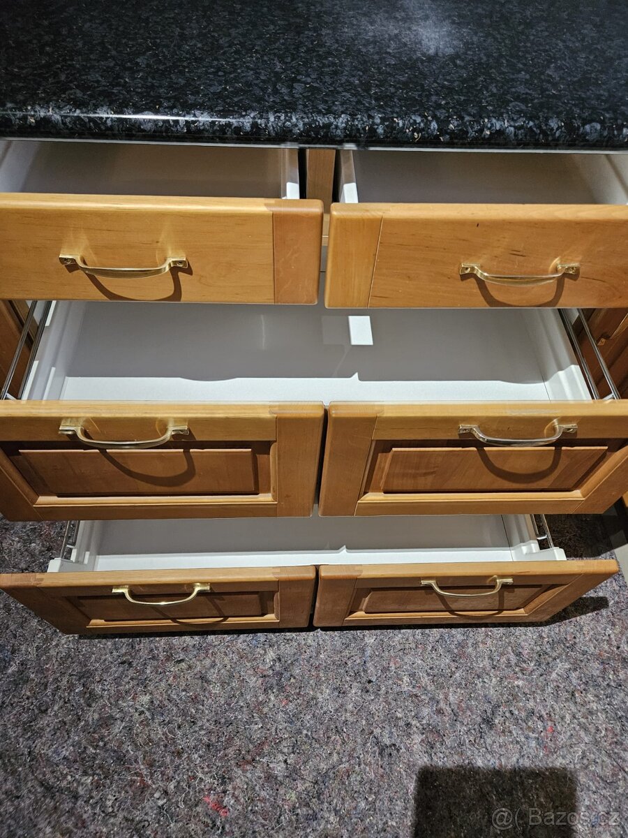 Kuchyňská linka z Německa se spotřebiči - 12