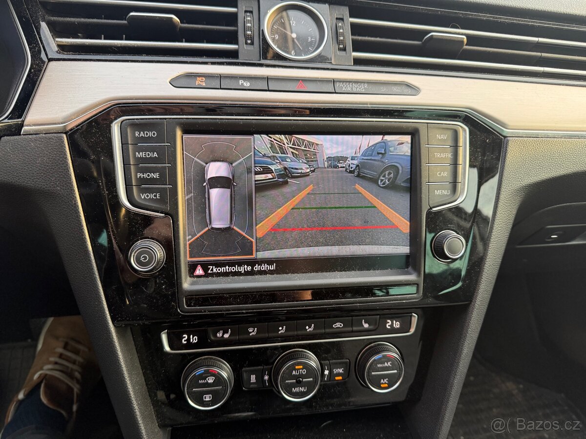 WV Passat variant 2.0 TDI biturbo 176kw zlevněno - 12