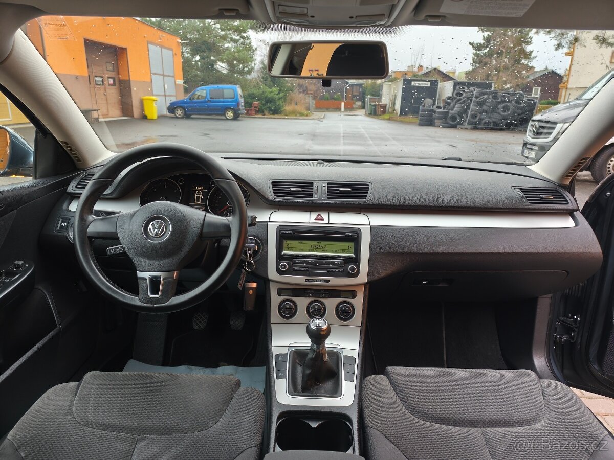 VOLKSWAGEN PASSAT 2.0 TDi 81 kW, BEZ KOROZE - 12
