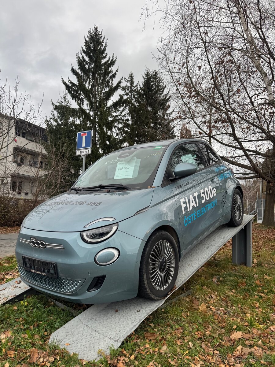 Fiat 500E různé barvy - 12