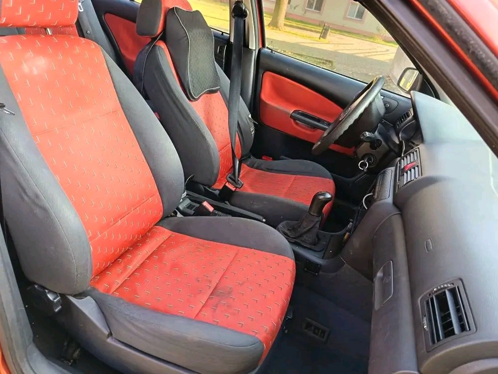 Octavia I 1.6 75kw - 12