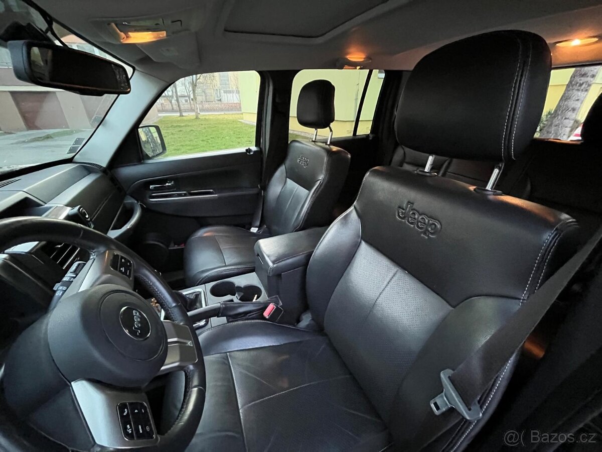 JEEP Cherokee Liberty (KK) - 12