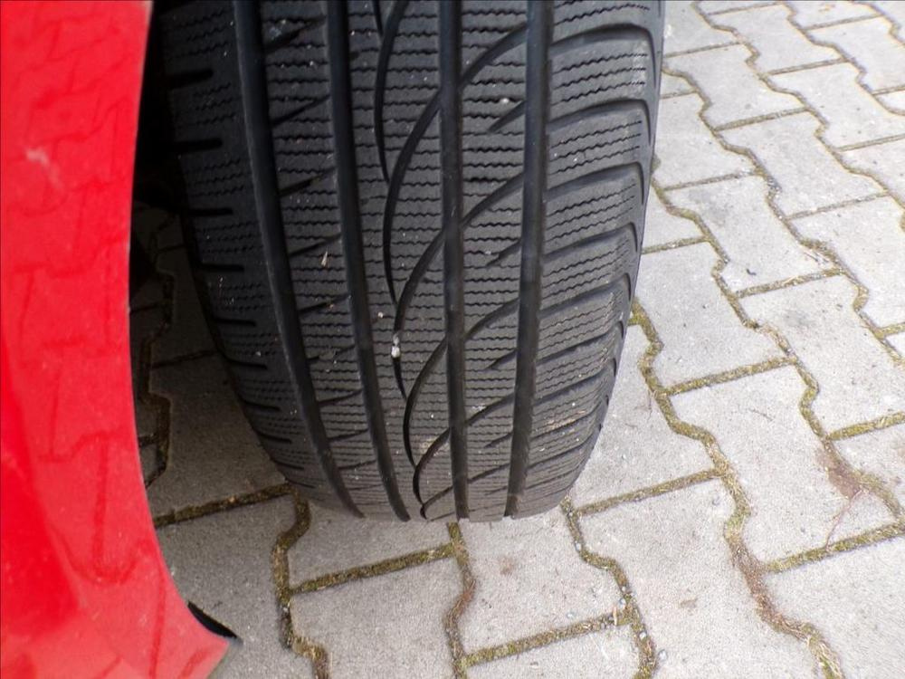 Volkswagen Golf 1,6 16V KLIMA,EKO PLACENO - 12