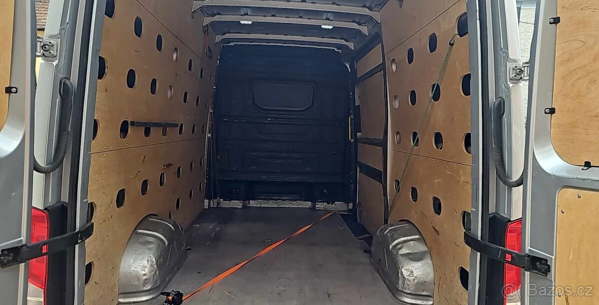VW Crafter 2.0 TDI 130kw L2H3 8st. aut., ACC, Servis - 12