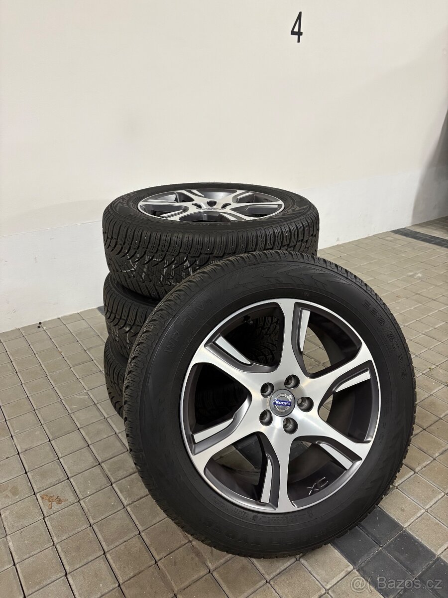 Volvo XC60 D4 AWD SUMMUM CZ - 12