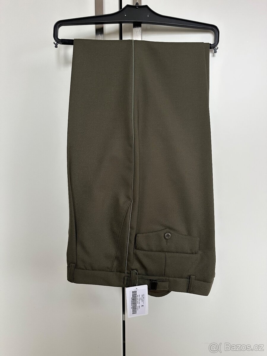 Slavnostní uniforma Vojenské Policie + boty a doplňky - 12