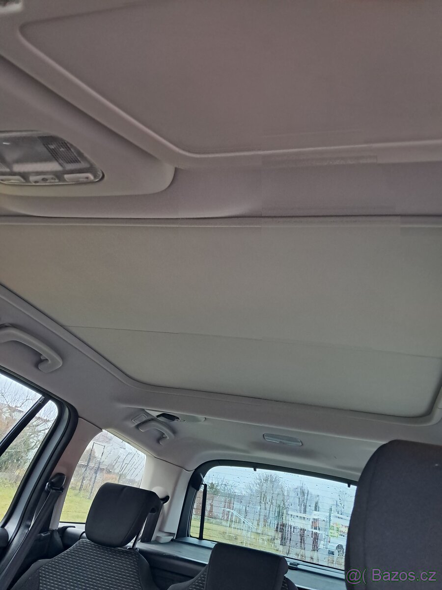 Citroën C4 Picasso 2.0 HDI 16V - 12