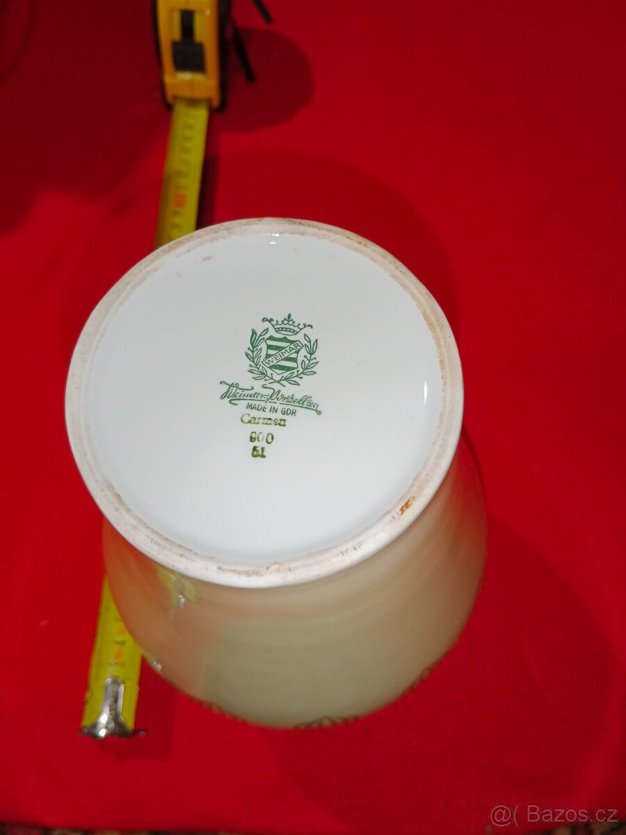 Vázy 30 ks - skleněné, porcelánové a mosazné - 12