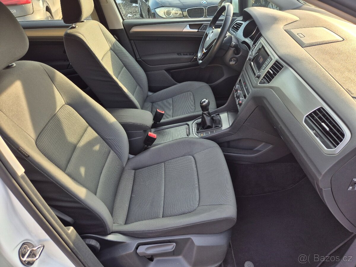 VW Golf Sportsvan,1.2TSi,81KW,KLIMA,1 MAJITEL,R.V.2015 - 12