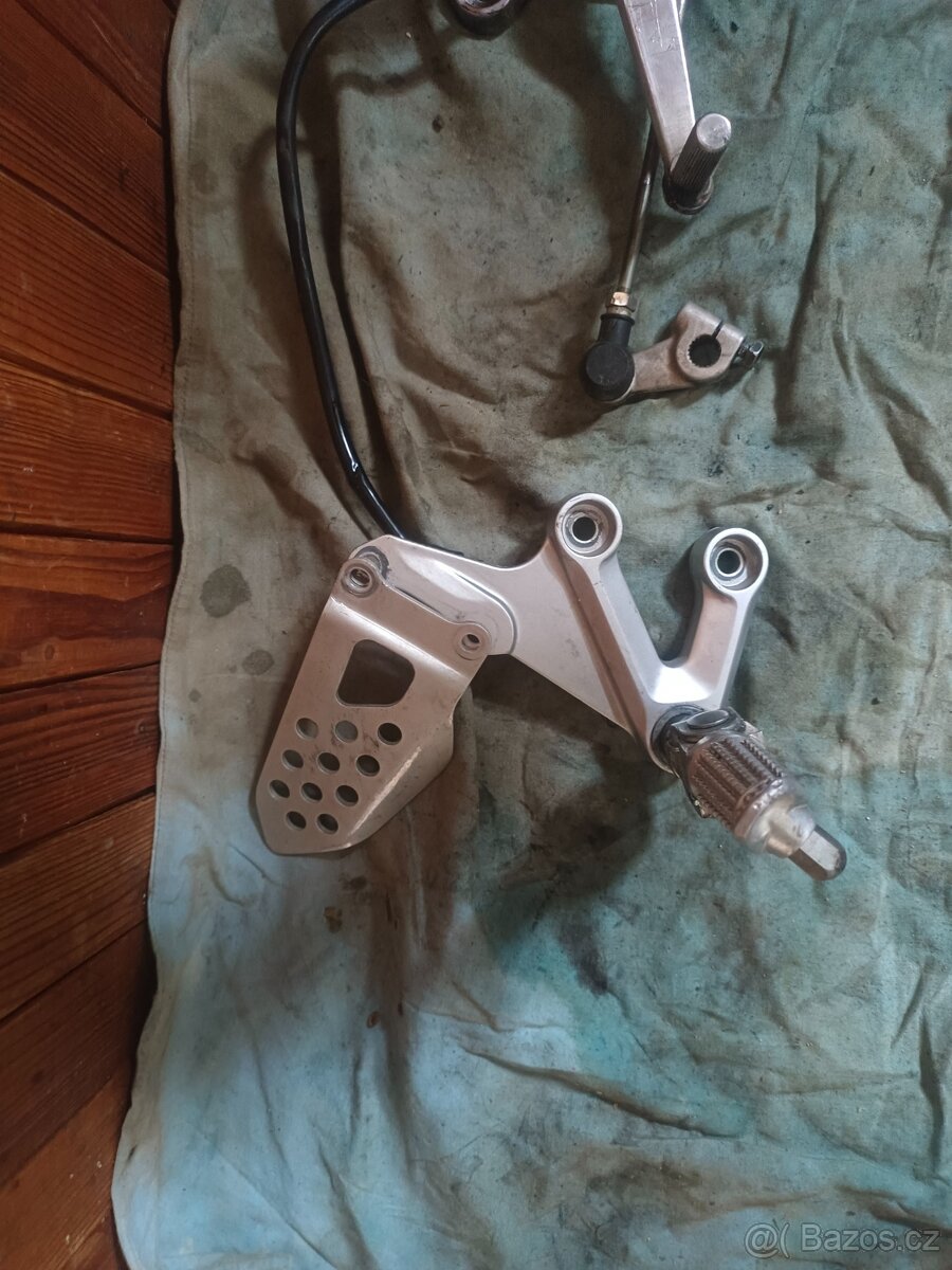 Suzuki GSX-R k4 náhradní díly #3 - 12