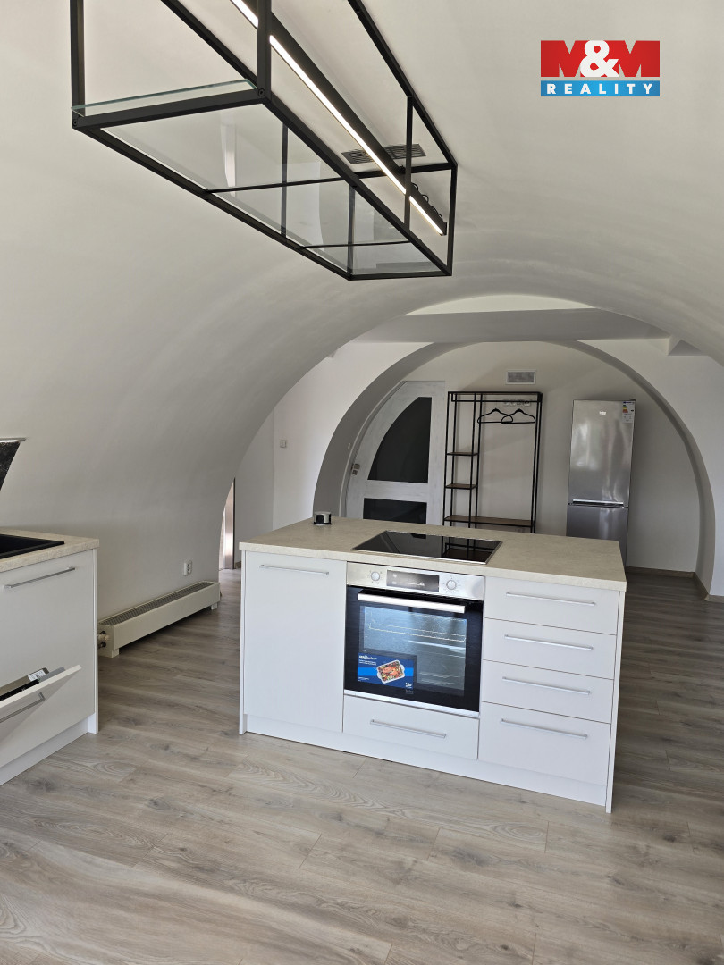 Pronájem rodinného domu, 100 m², Trutnov, ul. Mentzlova - 12