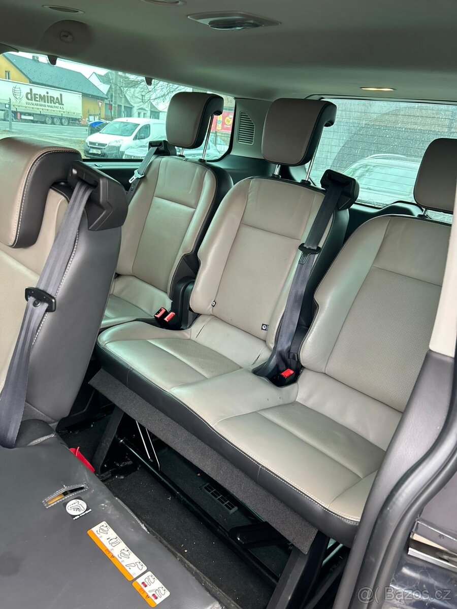 Ford Transit Tourneo Custom 8 míst L2H1 - 12