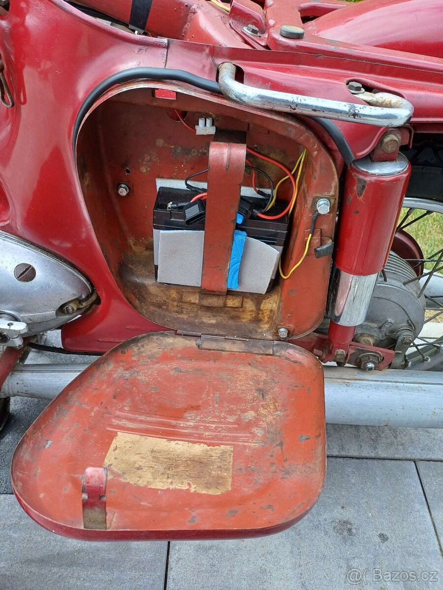 Jawa 250/559 Panelka s TP - 12