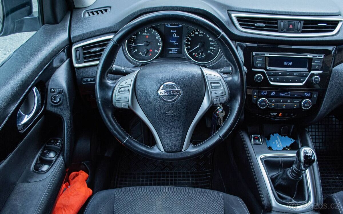 Nissan Qashqai 1.2 DIG-T - 12
