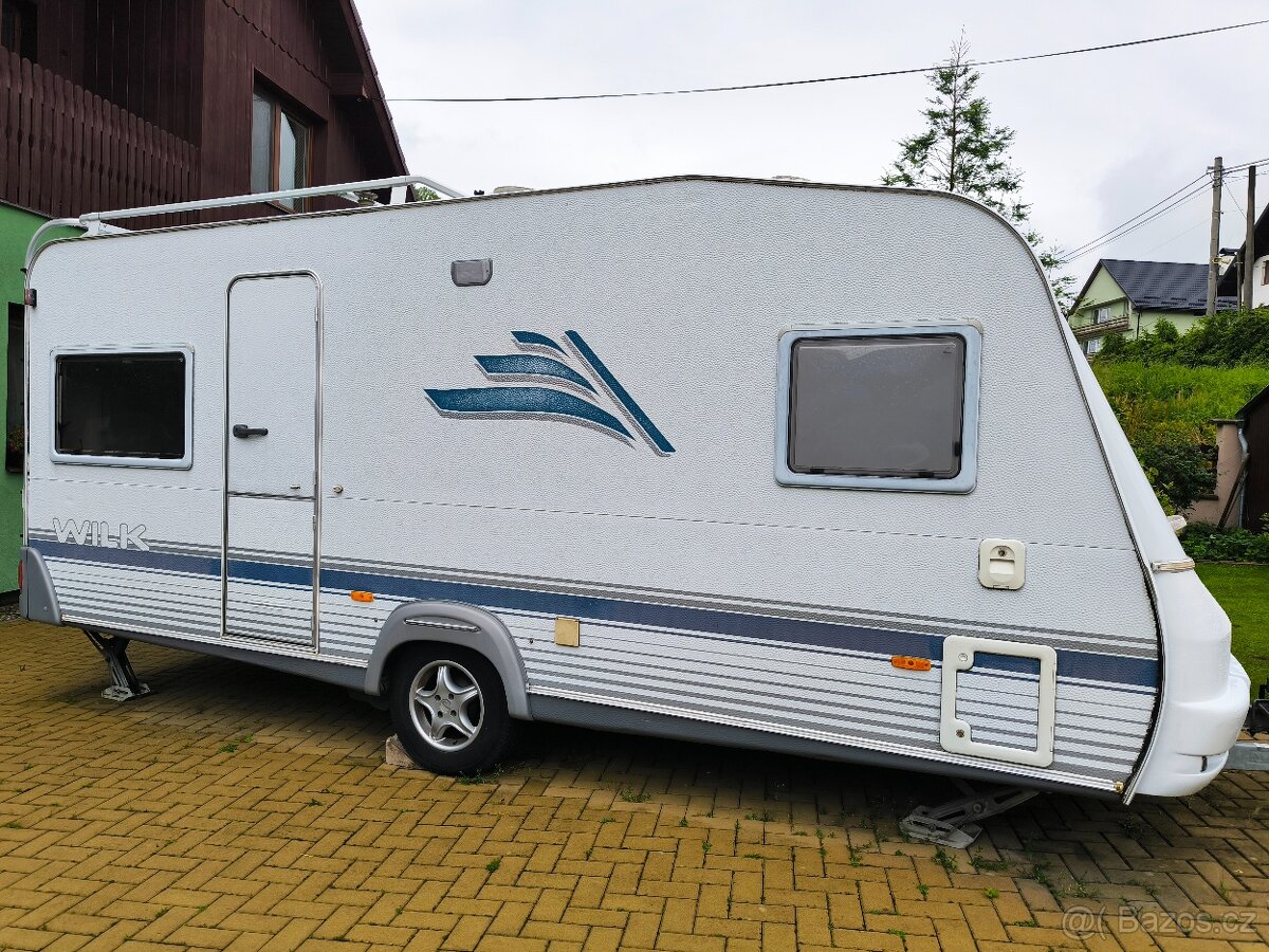 Karavan - Knaus Wilk Sport 490- PŘEDSTAN - 12