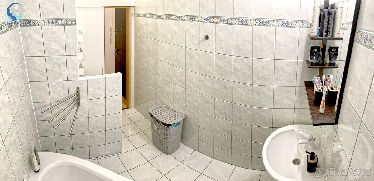Nabízíme k prodeji byt 3+1 - Vsetín - 12