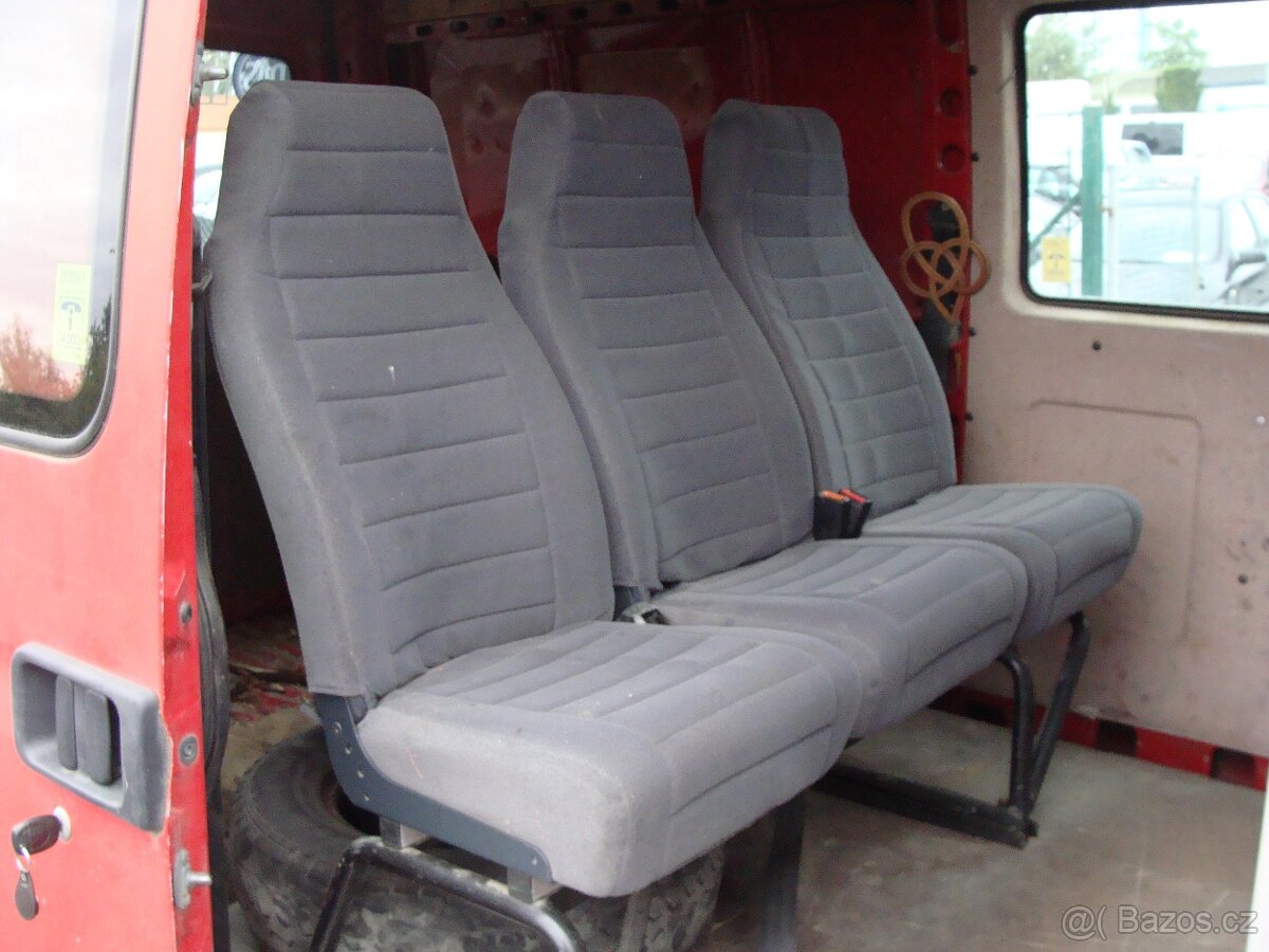 Renault Master, 2.5 D, L2H2, 6 míst,167000 km - 12